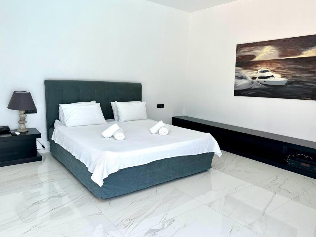 Leblanc Luxurious Beachfront Villa, Gcollectiongr Ermioni Exterior foto